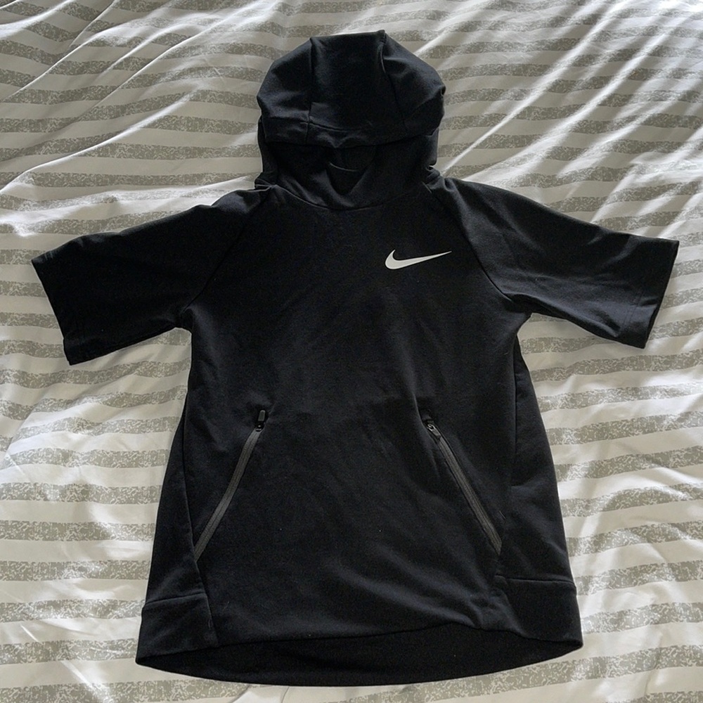 Girls Nike shirt